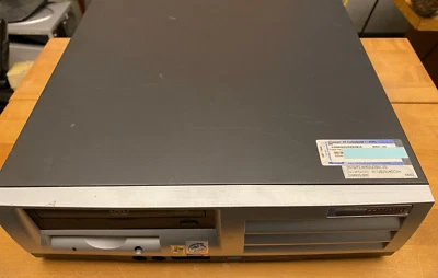HP Compaq Evo D510 Pentium 4  HDD - VINTAGE - Retro Gaming - Image 1 of 4