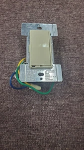 Leviton 16383 X10 dimmer switch. Ivory - Picture 1 of 2