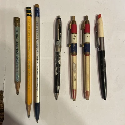 7 Vintage Pens Pencils 1960s Scripto Clicky Ballpoint Pen Ink Dried Not Writing - Image 1 of 4