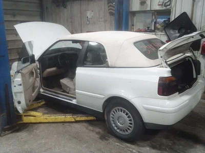 Driver Headlight Thru VIN 057051 Without Fog Lamps Fits 99-02 GOLF 2041532 - Image 1 of 4