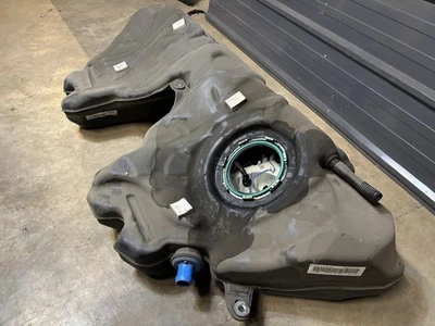 2011-2019 宝马 F10 2013 528i 535i 640i 油箱总成 7308485 — 第 1/4 张图片