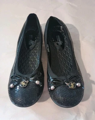 Sapatos infantis Michael Kors 3 lantejoulas Lil Kory sapatilhas de balé preto slip on casual - Imagem 1 de 4