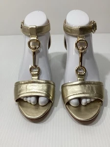 Coach Gold Leder mit goldenen Metallakzenten Absatz Sandalen mit Schnalle Knöchelgröße 7,5 - Bild 1 von 7