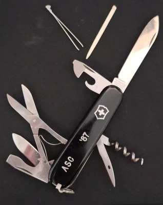 Винтажный карманный нож 1980-х Victorinox Huntsman Officier Suisse черный - Изображение 1 из 4