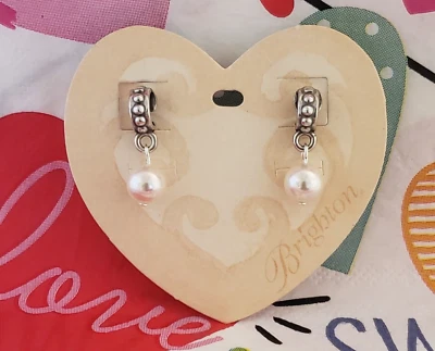 Aro Brighton ~ Pendientes colgantes Huggie medianos PERLA BLANCA ~ ¡NUEVOS! ¡MÁS DE 70 PARES VENDIDOS! Foto 1 de 3