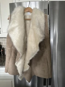 Design History Suede Leather Faux Fur Lined Beige Vest - Women’s Large - NWT - Picture 1 of 3