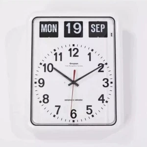 Grayson Dementia Clock - Picture 1 of 2