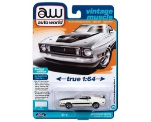 Ford Mustang Mach 1 1973 Auto World 1/64 blanco perla AWSP144-B - Imagen 1 de 1