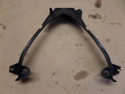 Yamaha YZF R6S 2005 guardabarros trasero pieza de plástico inferior Foto 1 de 2