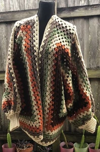 Handmade Women’s Granny stitch Sweater 1X Balloon Sleeves At Cuff Over Size New - Picture 1 of 9