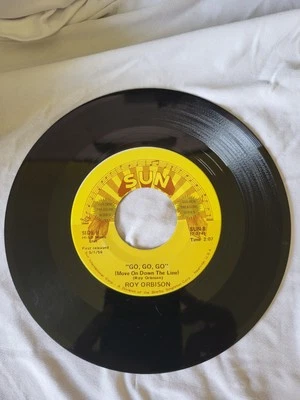 45 RPM Roy Orbison - Oobie Doobie/Go, Go Go - Image 1 of 2