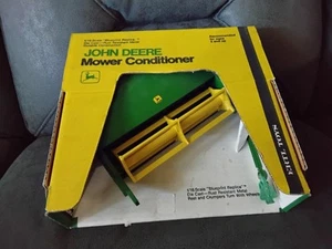 Ertl John Deere Mower Conditioner - Picture 1 of 2