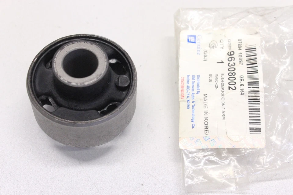 Boccola cuscinetto braccio oscillante originale Daewoo Nubira ANTERIORE 96308002 IMBALLO ORIGINALE - Immagine 1 di 1