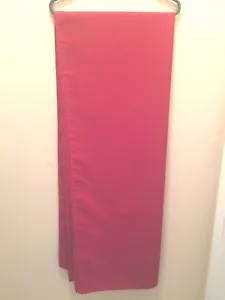 MICROFIBER TABLECLOTH RED WITH SMALL CHECKS 84" x 60 - Picture 1 of 2