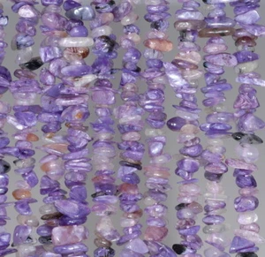 "Cuentas sueltas con chips de piedras preciosas charoite de 5-6 mm 15,5" - Imagen 1 de 4