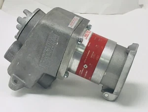 CROUSE HINDS CE213 RECEPTACLE ASSEMBLY PIN & SLEEVE RECEPTACLE BOX ASSEMBLY NEW! - Picture 1 of 12