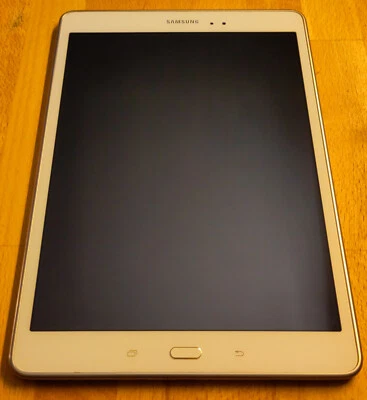 Samsung Galaxy Tab A SM-T550 16GB, WLAN, 24,6 cm (9,7 Zoll) - Weiß - Bild 1 von 4