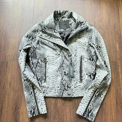 Chaqueta de moto BlankNYC imitación cuero estampado de serpiente accesorios Gunmetal XS NUEVA CON ETIQUETAS Foto 1 de 4