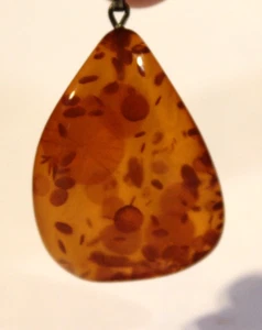 COLLANA PENDENTE VINTAGE COLORE COGNAC AMBRA BALTICA, LUNGA 1 1/2 POLLICE CON CAUZIONE - Foto 1 di 6