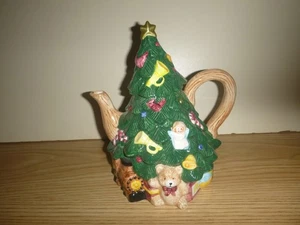1995 Weihnachtsbaum Steingut Teekanne JAY IMPORT CO. Neu im Karton - Bild 1 von 18