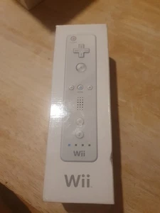 Nintendo wii controller official. - Picture 1 of 4