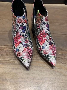 Botines florales Butter Italy con estampado de piel de serpiente, 8,5 - Imagen 1 de 9