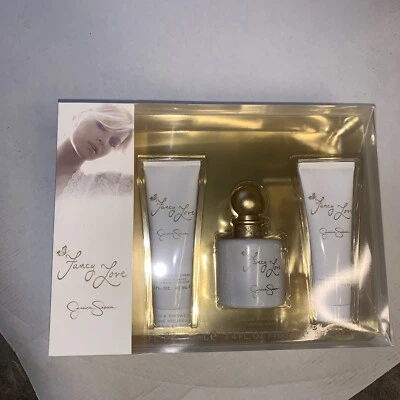 Fancy Love de Jessica Simpson Juego de 3 piezas 3,4 oz EDP 3 oz Loción corporal 3,0 oz Ducha Foto 1 de 2