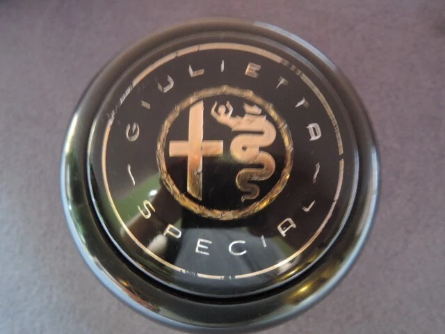 Alfa Romeo GIULIETTA специальный паук / SPRINT б/у руль центр и пружина - Изображение 1 из 4