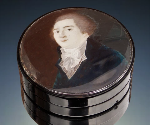 LARGE 18TH CENTURY SILVER FRAMED PORTRAIT MINIATURE SNUFF BOX GEORGIAN GENTLEMAN Cover