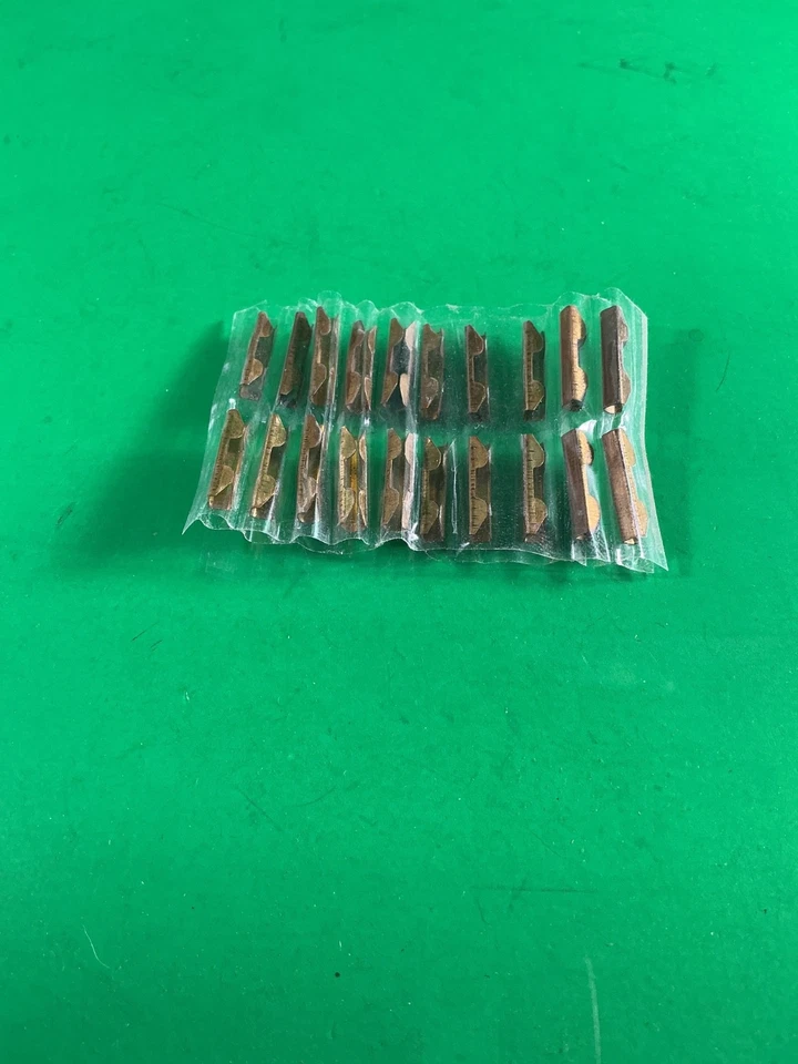 20 Original Atlas  HO scale  Slot Car Track Joiners - Image 1 of 1