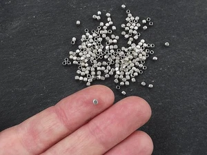 100 Pcs Steel Solid Hex Cube Beads - Picture 1 of 8