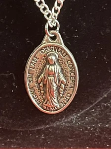 Silberfarbene Miraculous Mary Medaille 2 Anhänger Halskette 24" & 9" Doppelkette - Bild 1 von 9