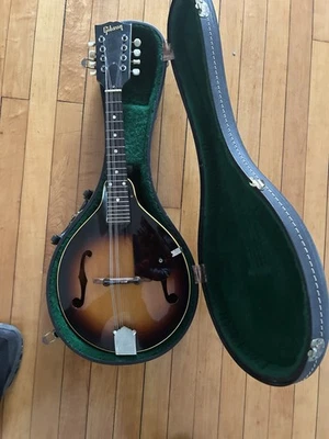 Gibson Mandolin 1964 Vintage Original A40 with Original 1964 Hard Case Near Mint - Image 1 of 4