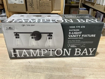 Hampton Bay Eastburn 22 pulgadas Luz de tocador negra mate de 3 luces  Foto 1 de 4