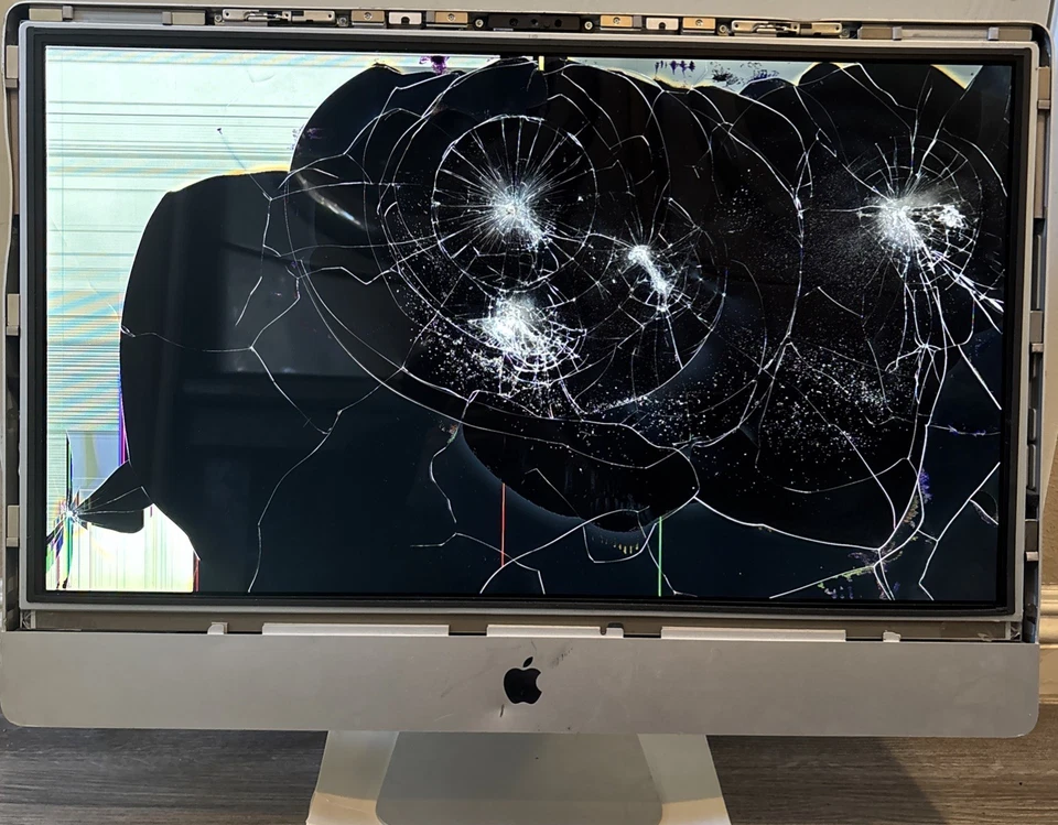 Apple iMac "Core i5" 27" A1312 (EMC 2374) Comes w Cord & Powers On,Screen Broken - Image 1 of 4