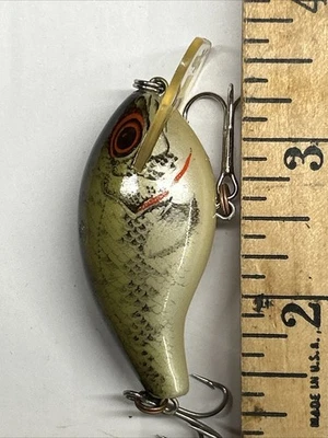 Vintage Rebel Wee R Crankbait Fishing Lure  - Image 1 of 4
