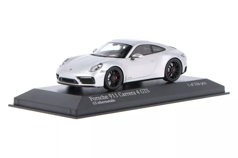 1/43 Minichamps Porsche 911 Carrera 4 GTS Del 2021 In Argento 410 063004 BK146