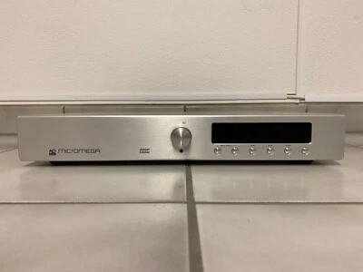 Micromega AP-180 Surround Decoder / Verstärker Silber 3x180W - Immagine 1 di 4
