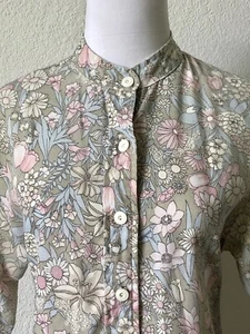 Vintage Pale Floral Blouse Button Front Shirt Top Size M Wide Sleeve Lily Print - Bild 1 von 6