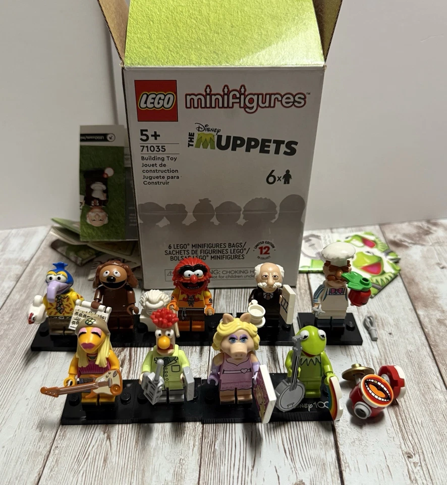 LEGO Muppets Series Minifigures Lot of 9 With Accessories & Box - Image 1 of 3