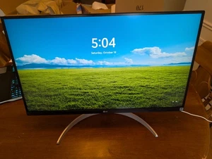 LG 27UP600-W 27-inch IPS LED 4K UHD Monitor --60Hz AMD FreeSync, HDR - Picture 1 of 10