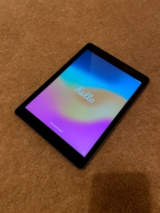 Apple iPad A1893 9.7in 6th Gen , Wi-Fi , Space Grey, 32GB - Picture 1 of 3