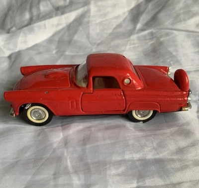 Vintage MAJORETTE 1956 Ford Thunderbird, Red, 1/32 - Image 1 of 4