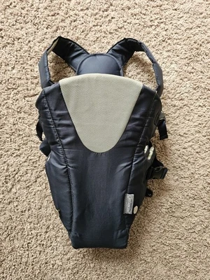 Portabebés Infantino Acogedor Portabebés Premium 2 Posiciones 8-25 libras Foto 1 de 4