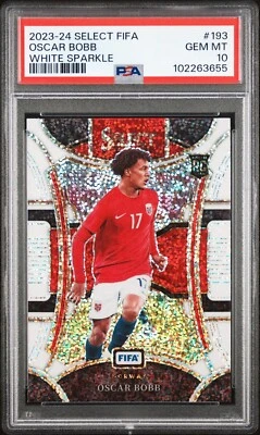 2023-24 Select FIFA #193 Oscar Bobb - White Sparkle SSP RC PSA 10 - Imagem 1 de 2
