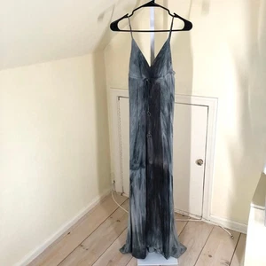 Gypsy 05 gebraucht, in einwandfreiem Zustand Damen 100 % Seide grau Tye-Dye Maxikleid XS - Bild 1 von 13