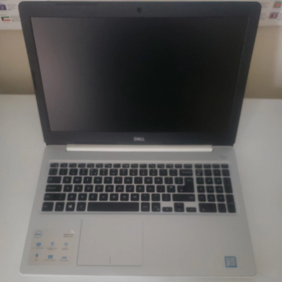 Dell Inspiron 15 5000 Series 15,6 Display  - Bild 1 von 4