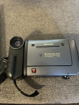 Sharp Viewcam VL-E35U Hi-Fi Monaural 8mm Camcorder w No Charger Untested - Image 1 of 4