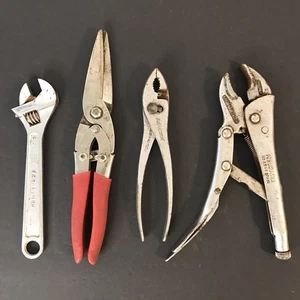 "Lote de 4 llaves ajustables Craftsman de 8"" y 1 alicates de diamante rojo 1 empuñadura de tornillo 1 recortes de hojalata" - Imagen 1 de 3