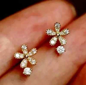 Orecchino borchia fiore 2 ct taglio tondo diamante creato in laboratorio placcato oro giallo 14 kt - Foto 1 di 5